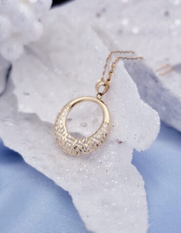 Half Moon shaped necklace